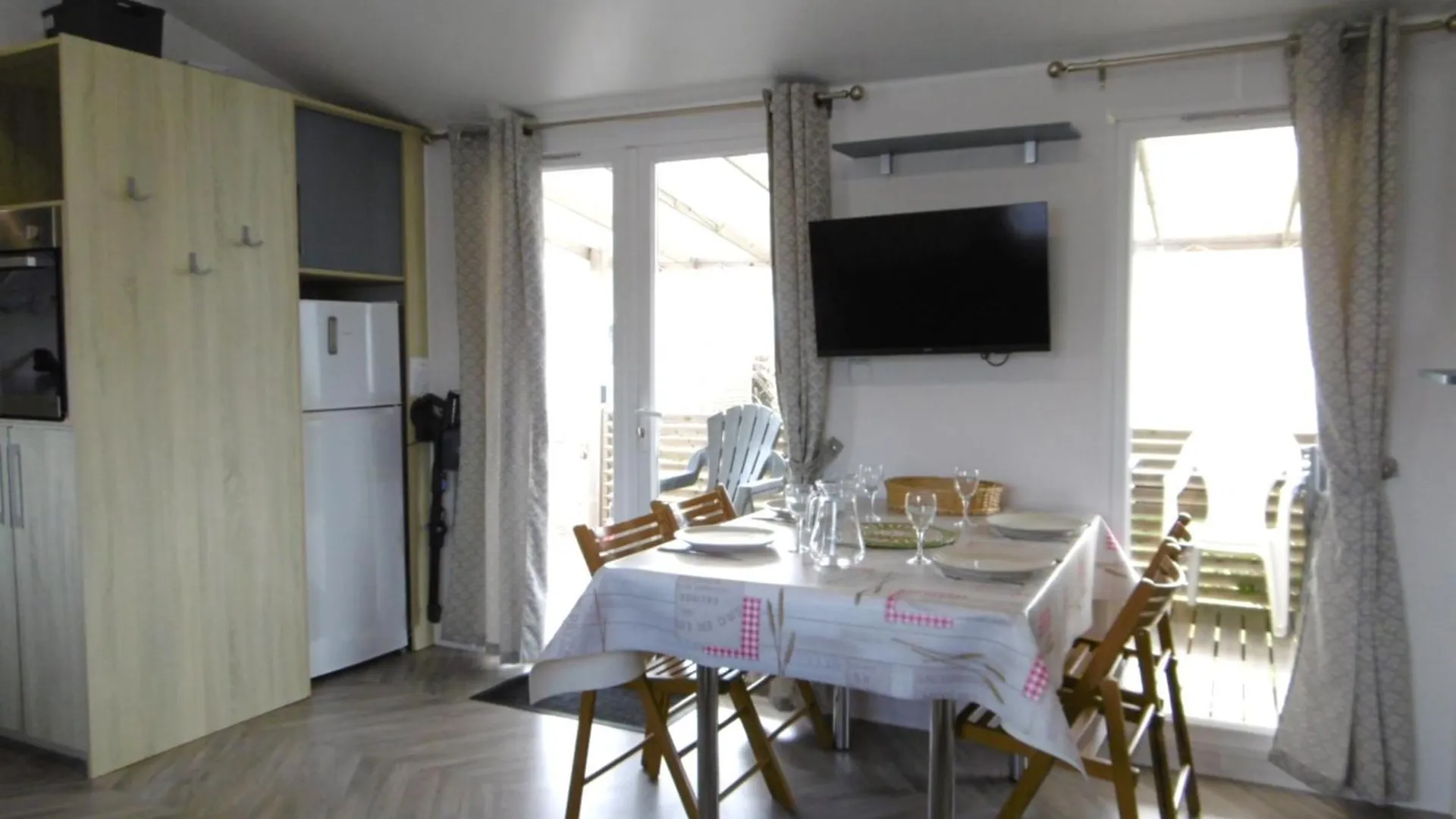 Mobile-Home 6 Personnes Dans Camping Avec Piscine - Acces Direct Plage - Maden Sarzeau 0*,  France